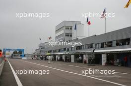 10.10.2009 Dijon, France,  The Dijon pitlane - DTM 2009 at Circuit Dijon Prenois, Dijon, France