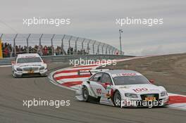 11.10.2009 Dijon, France,  Tom Kristensen (DEN), Audi Sport Team Abt Sportsline, Audi A4 DTM leads Paul di Resta (GBR), Team HWA AMG Mercedes, AMG Mercedes C-Klasse - DTM 2009 at Circuit Dijon Prenois, Dijon, France