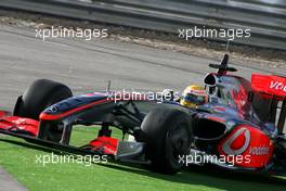 21.01.2009 Portim‹o, Portugal,  Lewis Hamilton (GBR), McLaren Mercedes, in the new MP4-24  - Formula 1 Testing, Algarve MotorPark