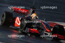 21.01.2009 Portimão, Portugal,  Lewis Hamilton (GBR), McLaren Mercedes, MP4-24 - Formula 1 Testing, Algarve MotorPark