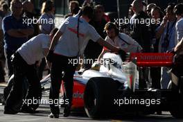 27.03.2009 Melbourne, Australia,  Lewis Hamilton (GBR), McLaren Mercedes - Formula 1 World Championship, Rd 1, Australian Grand Prix, Friday Practice