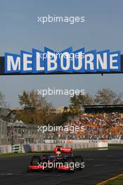 27.03.2009 Melbourne, Australia,  Lewis Hamilton (GBR), McLaren Mercedes, MP4-24 - Formula 1 World Championship, Rd 1, Australian Grand Prix, Friday Practice