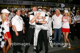 29.03.2009 Melbourne, Australia,  Ross Brawn (GBR) Team Principal, Brawn GP, Jenson Button (GBR), Brawn GP, Sir Richard Branson (GBR), Virgin Group CEO  - Formula 1 World Championship, Rd 1, Australian Grand Prix, Sunday Podium