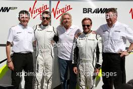 28.03.2009 Melbourne, Australia,  Sir Richard Branson (GBR) CEO of the Virgin Group makes and announcement regarding the Virgin sponsorship deal with Brawn GP, Nick Fry (GBR), BrawnGP, Chief Executive Officer, Jenson Button (GBR), Brawn GP, Sir Richard Branson (GBR) CEO of the Virgin Group, Jenson Button (GBR), Brawn GP, Ross Brawn (GBR) Brawn GP Team Principal  - Formula 1 World Championship, Rd 1, Australian Grand Prix, Saturday