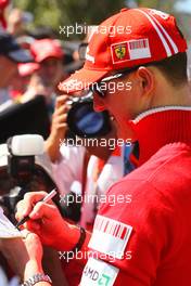 29.03.2009 Melbourne, Australia,  Michael Schumacher (GER), Test Driver, Scuderia Ferrari  - Formula 1 World Championship, Rd 1, Australian Grand Prix, Sunday