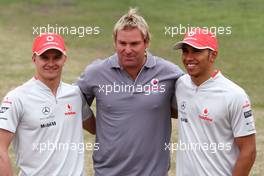 26.03.2009 Melbourne, Australia,  Heikki Kovalainen (FIN), McLaren Mercedes and Lewis Hamilton (GBR), McLaren Mercedes - Formula 1 World Championship, Rd 1, Australian Grand Prix, Thursday