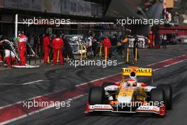 12.03.2009 Barcelona, Spain,  Fernando Alonso (ESP), Renault F1 Team, R29  - Formula 1 Testing, Barcelona