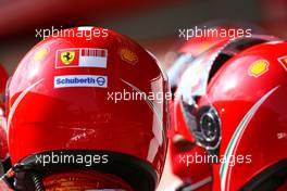 10.03.2009 Barcelona, Spain,  Scuderia Ferrari mechanics - Formula 1 Testing, Barcelona