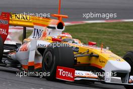 11.03.2009 Barcelona, Spain,  Fernando Alonso (ESP), Renault F1 Team, R29  - Formula 1 Testing, Barcelona