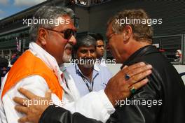 30.08.2009 Francorchamps, Belgium,  Vijay Mallya (IND) Force India F1 Team Owner and Hermann Tilke - Formula 1 World Championship, Rd 12, Belgian Grand Prix, Sunday Pre-Race Grid