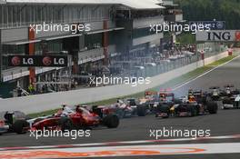 30.08.2009 Francorchamps, Belgium,  Start - Kimi Raikkonen (FIN), Räikkönen, Scuderia Ferrari - Formula 1 World Championship, Rd 12, Belgian Grand Prix, Sunday Race