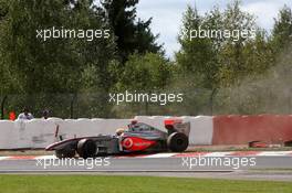 30.08.2009 Francorchamps, Belgium,  Lewis Hamilton (GBR), McLaren Mercedes, crash - Formula 1 World Championship, Rd 12, Belgian Grand Prix, Sunday Race