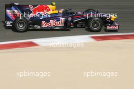 24.04.2009 Manama, Bahrain,  Sebastian Vettel (GER), Red Bull Racing  - Formula 1 World Championship, Rd 4, Bahrain Grand Prix, Friday Practice