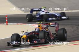 24.04.2009 Manama, Bahrain,  Sebastian Vettel (GER), Red Bull Racing, RB5 - Formula 1 World Championship, Rd 4, Bahrain Grand Prix, Friday Practice