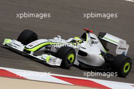 24.04.2009 Manama, Bahrain,  Jenson Button (GBR), Brawn GP, BGP001, BGP 001 - Formula 1 World Championship, Rd 4, Bahrain Grand Prix, Friday Practice