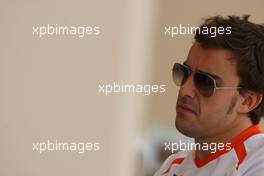 24.04.2009 Manama, Bahrain,  Fernando Alonso (ESP), Renault F1 Team - Formula 1 World Championship, Rd 4, Bahrain Grand Prix, Friday