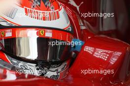 24.04.2009 Manama, Bahrain,  Kimi Raikkonen (FIN), Räikkönen, Scuderia Ferrari - Formula 1 World Championship, Rd 4, Bahrain Grand Prix, Friday Practice