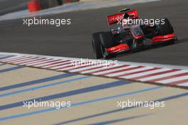 24.04.2009 Manama, Bahrain,  Heikki Kovalainen (FIN), McLaren Mercedes, MP4-24 - Formula 1 World Championship, Rd 4, Bahrain Grand Prix, Friday Practice