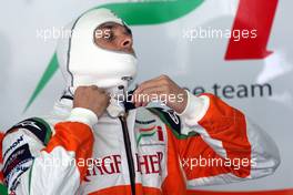 24.04.2009 Manama, Bahrain,  Giancarlo Fisichella (ITA), Force India F1 Team - Formula 1 World Championship, Rd 4, Bahrain Grand Prix, Friday Practice