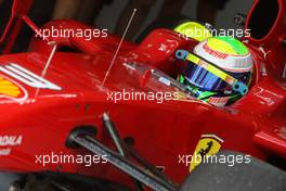 24.04.2009 Manama, Bahrain,  Felipe Massa (BRA), Scuderia Ferrari - Formula 1 World Championship, Rd 4, Bahrain Grand Prix, Friday Practice
