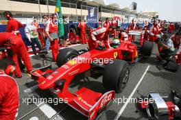 26.04.2009 Manama, Bahrain,  Felipe Massa (BRA), Scuderia Ferrari, F60 - Formula 1 World Championship, Rd 4, Bahrain Grand Prix, Sunday Pre-Race Grid