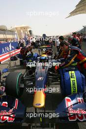 26.04.2009 Manama, Bahrain,  Sébastien Buemi (SUI), Scuderia Toro Rosso, STR4, STR04, STR-04 - Formula 1 World Championship, Rd 4, Bahrain Grand Prix, Sunday Pre-Race Grid