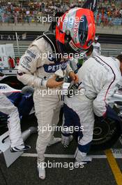 26.04.2009 Manama, Bahrain,  Robert Kubica (POL), BMW Sauber F1 Team, F1.09 - Formula 1 World Championship, Rd 4, Bahrain Grand Prix, Sunday Pre-Race Grid