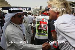 26.04.2009 Manama, Bahrain,  Mohammed bin Sulayem and Sir Richard Branson (GBR) CEO of the Virgin Group - Formula 1 World Championship, Rd 4, Bahrain Grand Prix, Sunday Pre-Race Grid