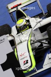 26.04.2009 Manama, Bahrain,  Jenson Button (GBR), Brawn GP - Formula 1 World Championship, Rd 4, Bahrain Grand Prix, Sunday Podium