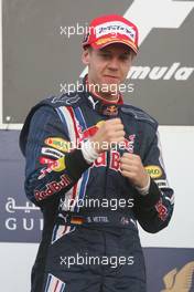 26.04.2009 Manama, Bahrain,  Sebastian Vettel (GER), Red Bull Racing - Formula 1 World Championship, Rd 4, Bahrain Grand Prix, Sunday Podium