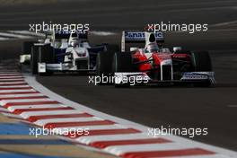 26.04.2009 Manama, Bahrain,  Jarno Trulli (ITA), Toyota Racing, TF109 - Formula 1 World Championship, Rd 4, Bahrain Grand Prix, Sunday Race