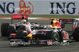 26.04.2009 Manama, Bahrain,  Sebastian Vettel (GER), Red Bull Racing and Lewis Hamilton (GBR), McLaren Mercedes  - Formula 1 World Championship, Rd 4, Bahrain Grand Prix, Sunday Race