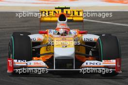 25.04.2009 Manama, Bahrain,  Nelson Piquet Jr (BRA), Renault F1 Team, R29 - Formula 1 World Championship, Rd 4, Bahrain Grand Prix, Saturday Qualifying