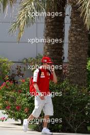 25.04.2009 Manama, Bahrain,  Kimi Raikkonen (FIN), Räikkönen, Scuderia Ferrari - Formula 1 World Championship, Rd 4, Bahrain Grand Prix, Saturday