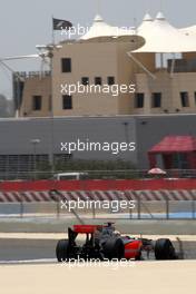 25.04.2009 Manama, Bahrain,  Lewis Hamilton (GBR), McLaren Mercedes - Formula 1 World Championship, Rd 4, Bahrain Grand Prix, Saturday Practice