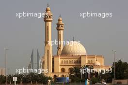 25.04.2009 Manama, Bahrain, CITY FEATURE, atmosphere, mosque - Formula 1 World Championship, Rd 4, Bahrain Grand Prix, Saturday