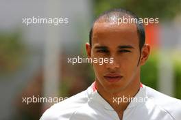26.04.2009 Manama, Bahrain,  Lewis Hamilton (GBR), McLaren Mercedes  - Formula 1 World Championship, Rd 4, Bahrain Grand Prix, Sunday