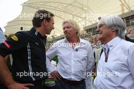 26.04.2009 Manama, Bahrain,  Christian Horner (GBR), Red Bull Racing, Sporting Director, Sir Richard Branson (GBR) CEO of the Virgin Group and Bernie Ecclestone (GBR), President and CEO of Formula One Management - Formula 1 World Championship, Rd 4, Bahrain Grand Prix, Sunday
