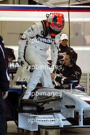 20.01.2009 Valencia, Spain, Robert Kubica (POL),  BMW Sauber F1 Team after his first installation lap - BMW Sauber F1.09 - Shakedown -  www.xpb.cc, EMail: info@xpb.cc - copy of publication required for printed pictures. Every used picture is fee-liable © Copyright: xpb.cc