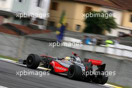 16.10.2009 Sao Paulo, Brazil,  Lewis Hamilton (GBR), McLaren Mercedes  - Formula 1 World Championship, Rd 16, Brazilian Grand Prix, Friday Practice