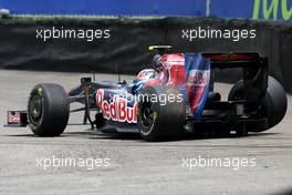 16.10.2009 Sao Paulo, Brazil,  Sebastien Buemi (SUI), Scuderia Toro Rosso  - Formula 1 World Championship, Rd 16, Brazilian Grand Prix, Friday Practice