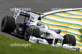 16.10.2009 Sao Paulo, Brazil,  Nick Heidfeld (GER), BMW Sauber F1 Team - Formula 1 World Championship, Rd 16, Brazilian Grand Prix, Friday Practice