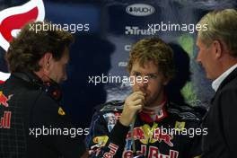 16.10.2009 Sao Paulo, Brazil,  Christian Horner (GBR), Red Bull Racing, Sporting Director, Sebastian Vettel (GER), Red Bull Racing - Formula 1 World Championship, Rd 16, Brazilian Grand Prix, Friday Practice