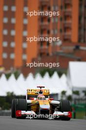 16.10.2009 Sao Paulo, Brazil,  Fernando Alonso (ESP), Renault F1 Team  - Formula 1 World Championship, Rd 16, Brazilian Grand Prix, Friday Practice