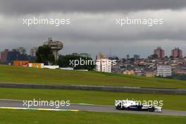 16.10.2009 Sao Paulo, Brazil,  Nick Heidfeld (GER), BMW Sauber F1 Team  - Formula 1 World Championship, Rd 16, Brazilian Grand Prix, Friday Practice
