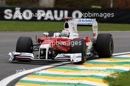 16.10.2009 Sao Paulo, Brazil,  Jarno Trulli (ITA), Toyota Racing,- Formula 1 World Championship, Rd 16, Brazilian Grand Prix, Friday Practice