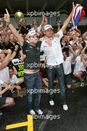 18.10.2009 Sao Paulo, Brazil,  Rubens Barrichello (BRA), Brawn GP and Jenson Button (GBR), Brawn GP  - Formula 1 World Championship, Rd 16, Brazilian Grand Prix, Sunday Podium