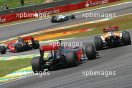 18.10.2009 Sao Paulo, Brazil,  Heikki Kovalainen (FIN), McLaren Mercedes  - Formula 1 World Championship, Rd 16, Brazilian Grand Prix, Sunday Race