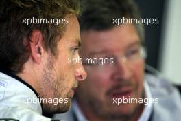 17.10.2009 Sao Paulo, Brazil,  Jenson Button (GBR), BrawnGP, Ross Brawn (GBR) Team Principal, Brawn GP  - Formula 1 World Championship, Rd 16, Brazilian Grand Prix, Saturday Practice