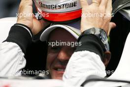 17.10.2009 Sao Paulo, Brazil,  Rubens Barrichello (BRA), Brawn GP  - Formula 1 World Championship, Rd 16, Brazilian Grand Prix, Saturday Practice